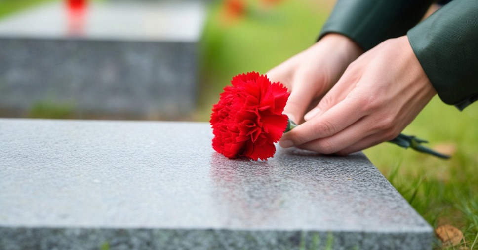 Por que visitar túmulos? O significado emocional desse gesto